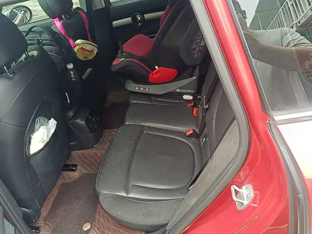 MINI Mini Clubman — миниатюра 17