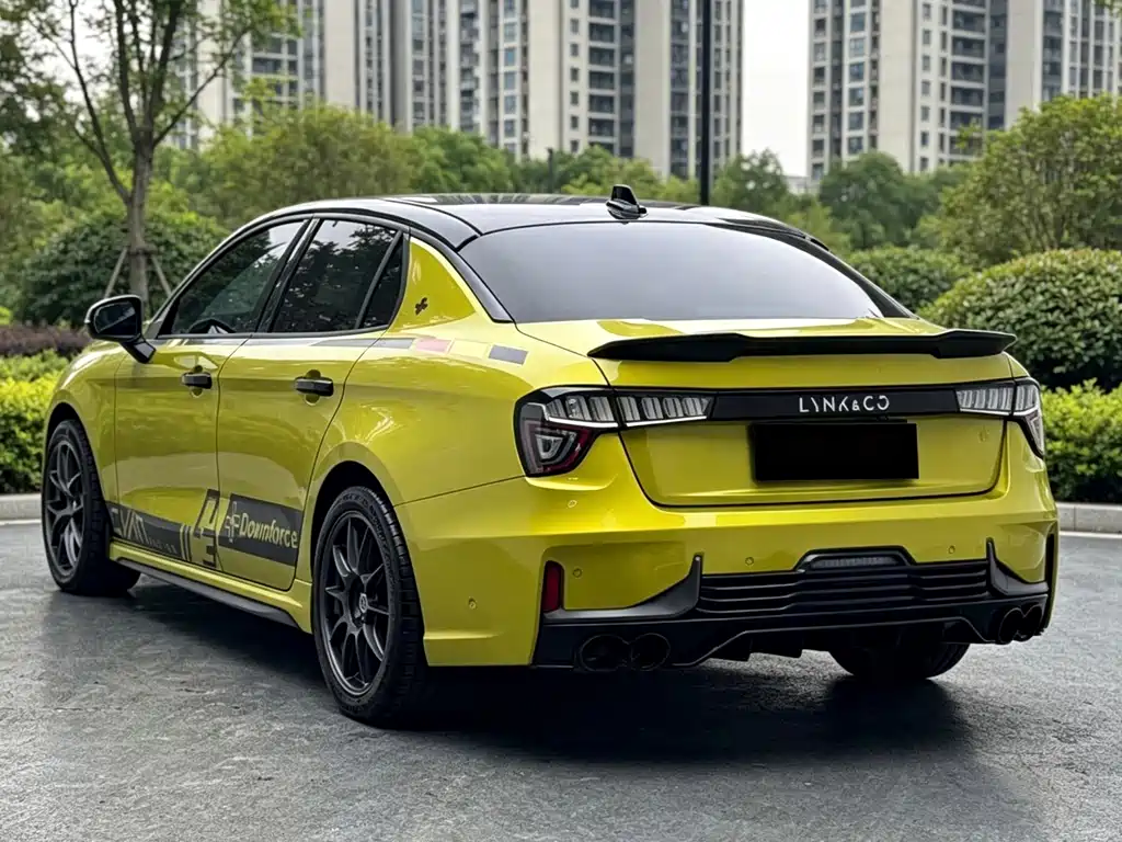 Lynk & Co 03 — миниатюра 3