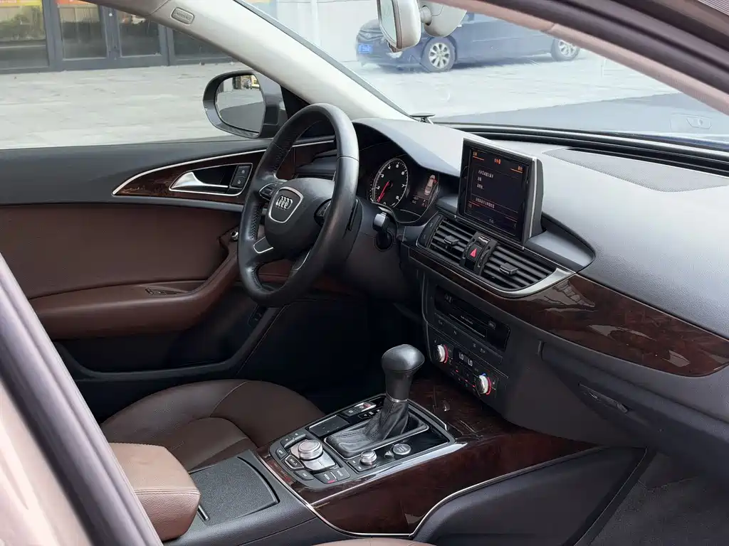 Audi A6L — миниатюра 10