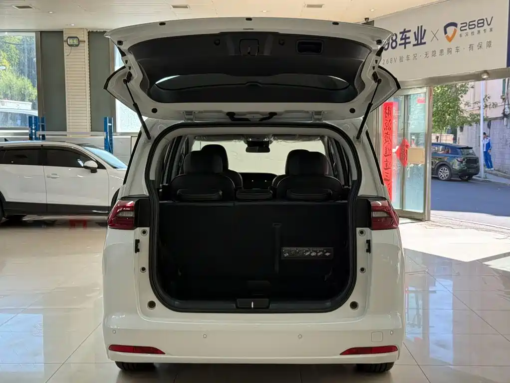 GAC Motor Trumpchi M6 — миниатюра 24