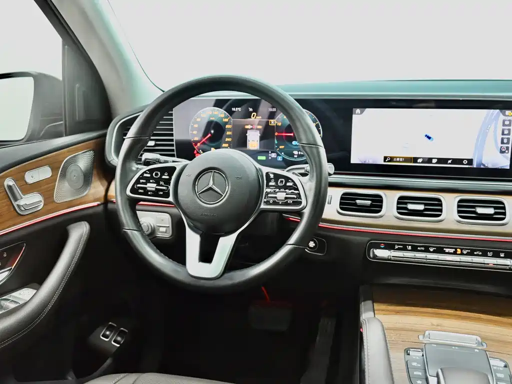 Mercedes-Benz GLE New Energy — миниатюра 12