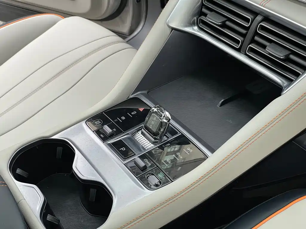 BYD PLUS New Energy — миниатюра 15