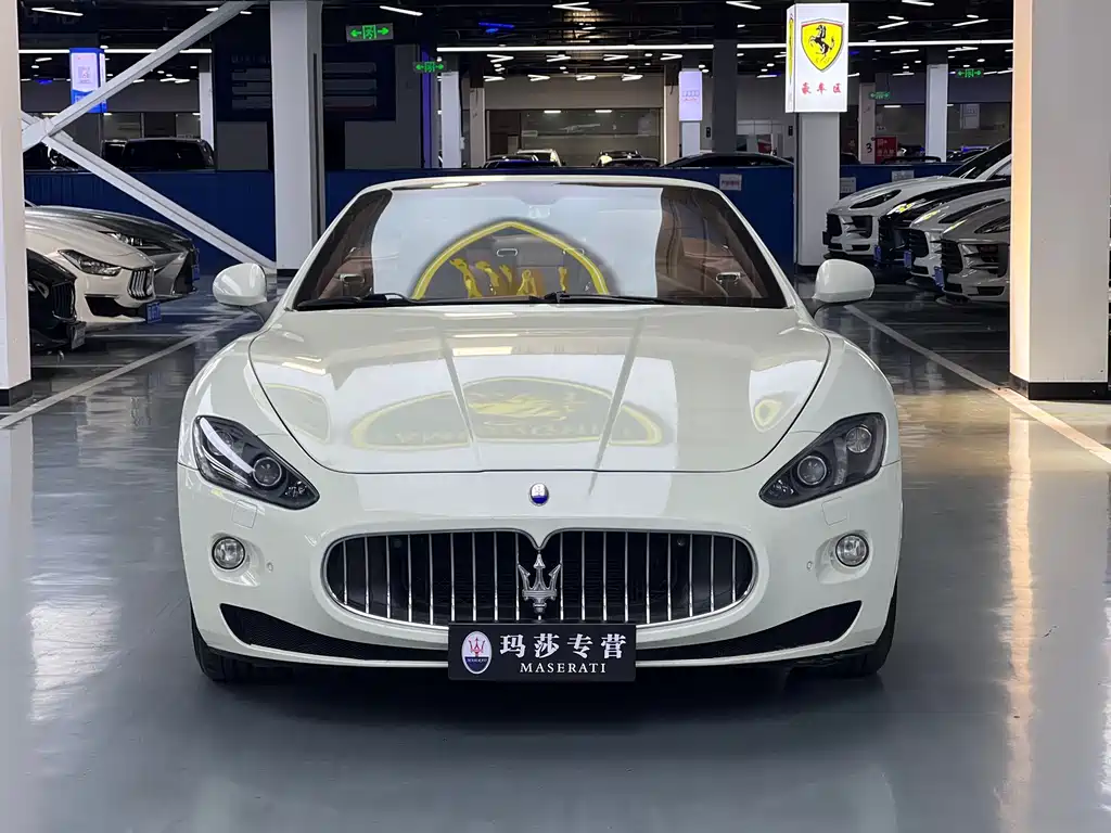 Maserati GranCabrio — миниатюра 2