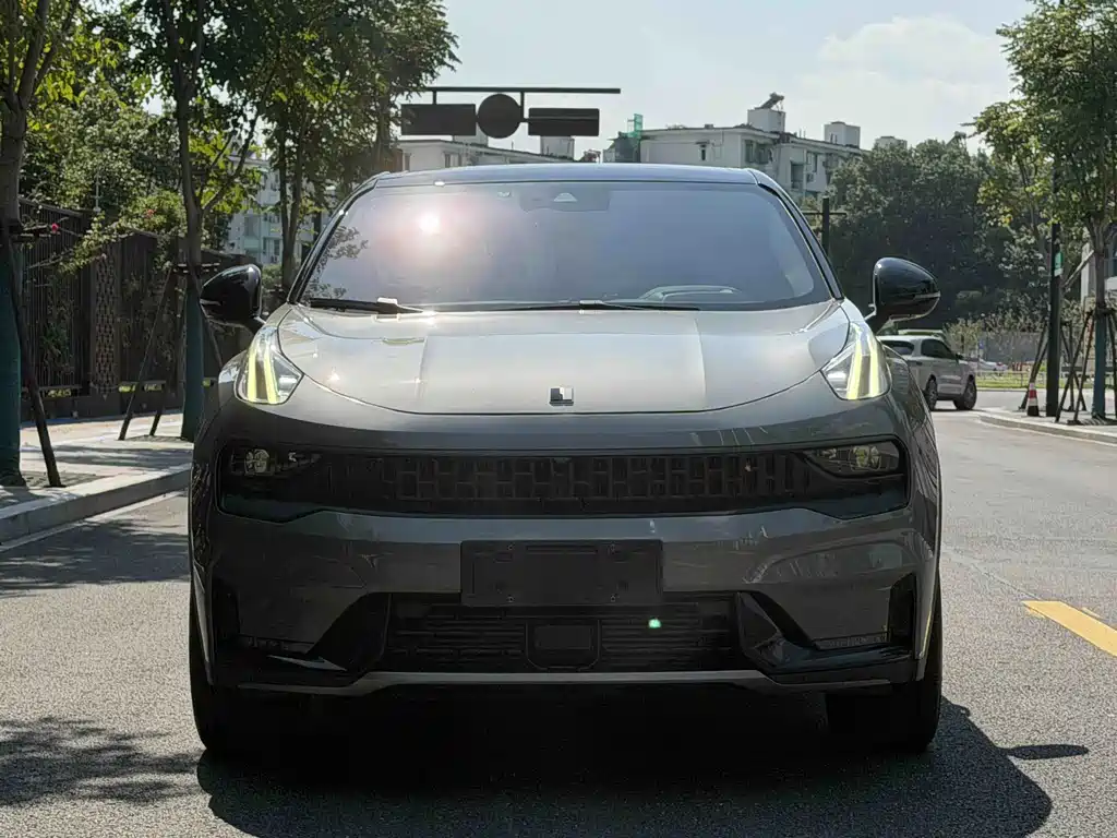 Lynk & Co 05 — миниатюра 2