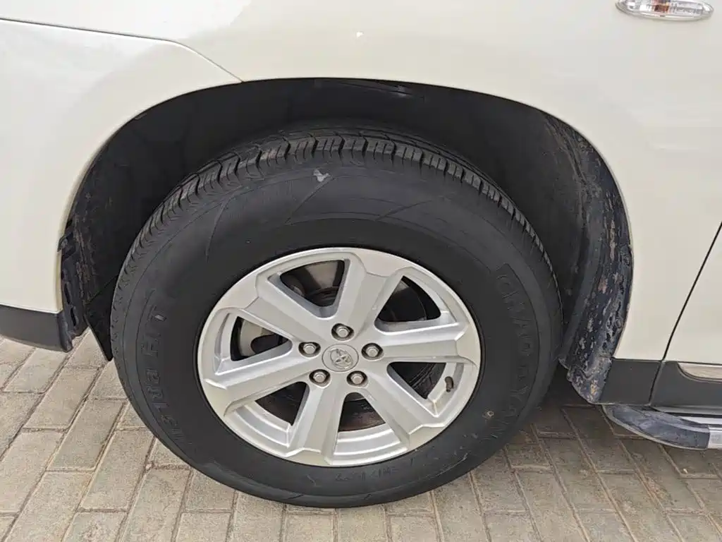 Toyota Highlander — миниатюра 23