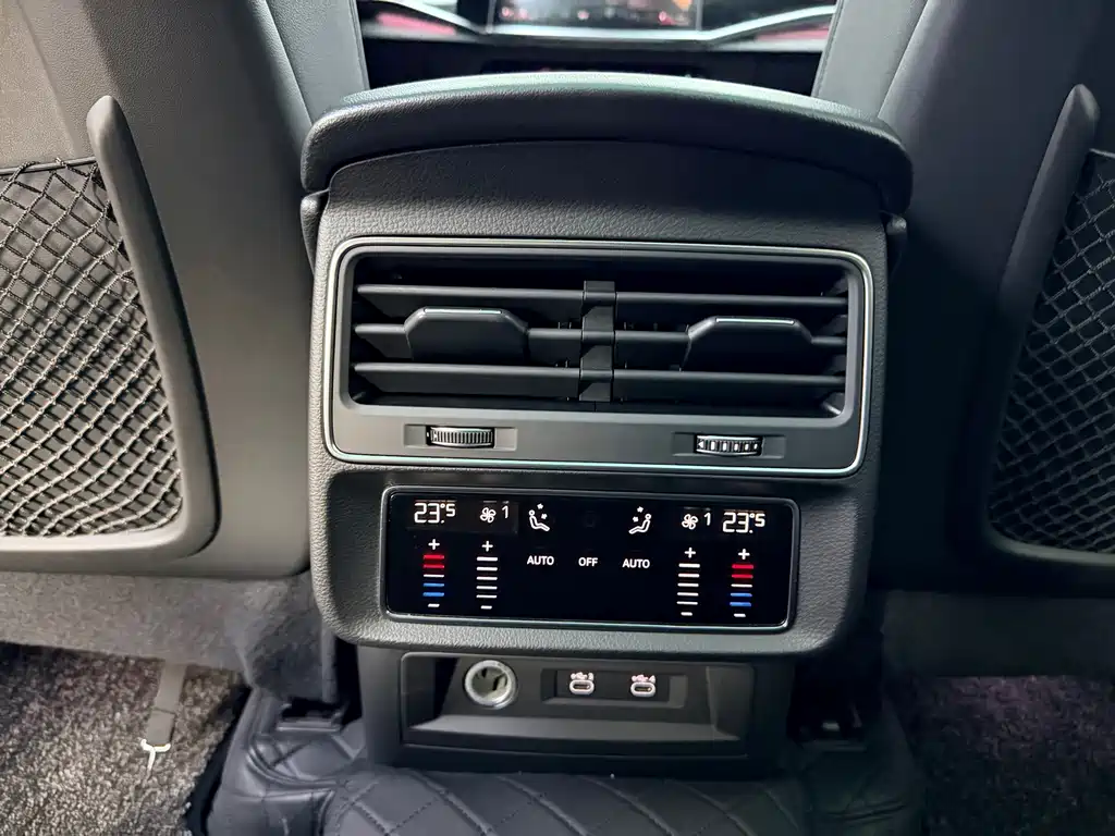 Audi Q8 — миниатюра 9