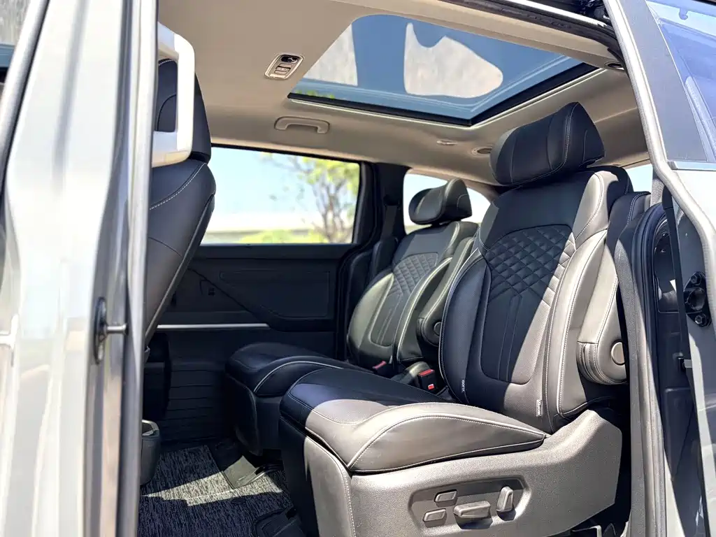 Hyundai Custo — миниатюра 9