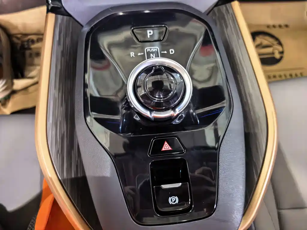 Toyota bZ3 — миниатюра 11