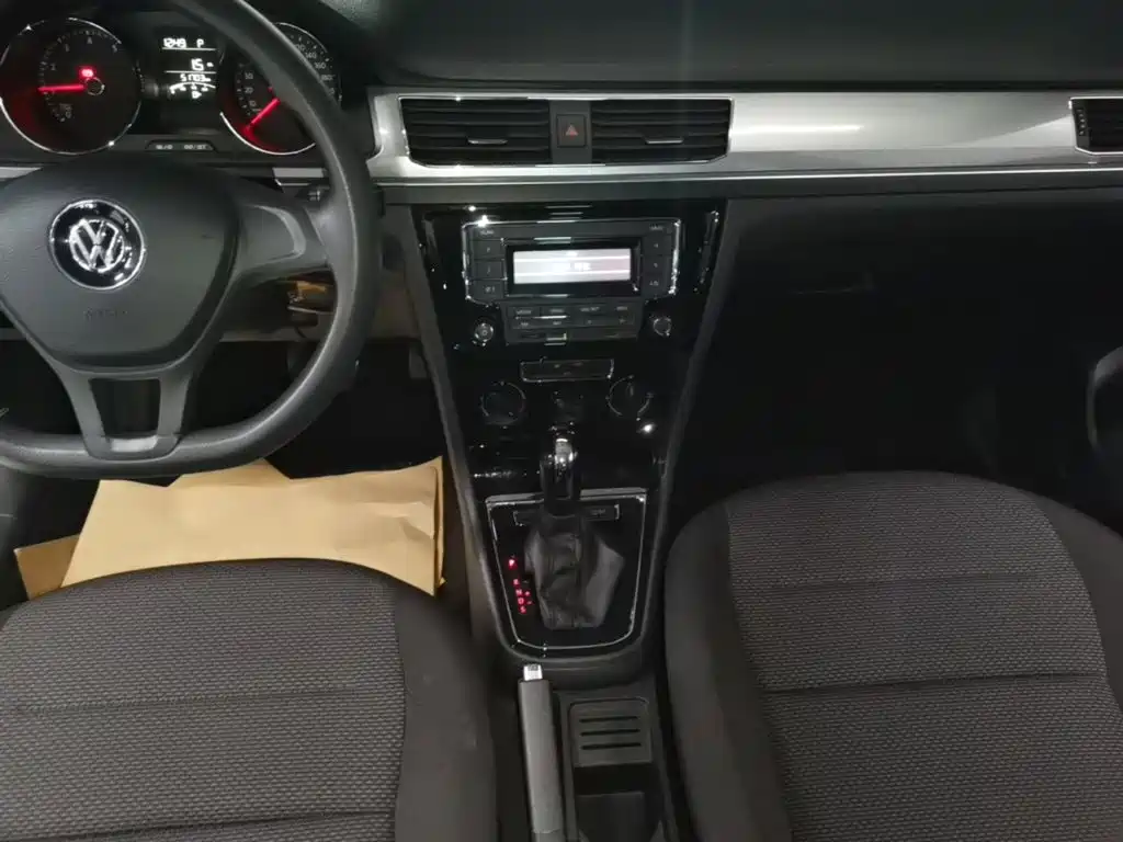 Volkswagen Bora — миниатюра 14