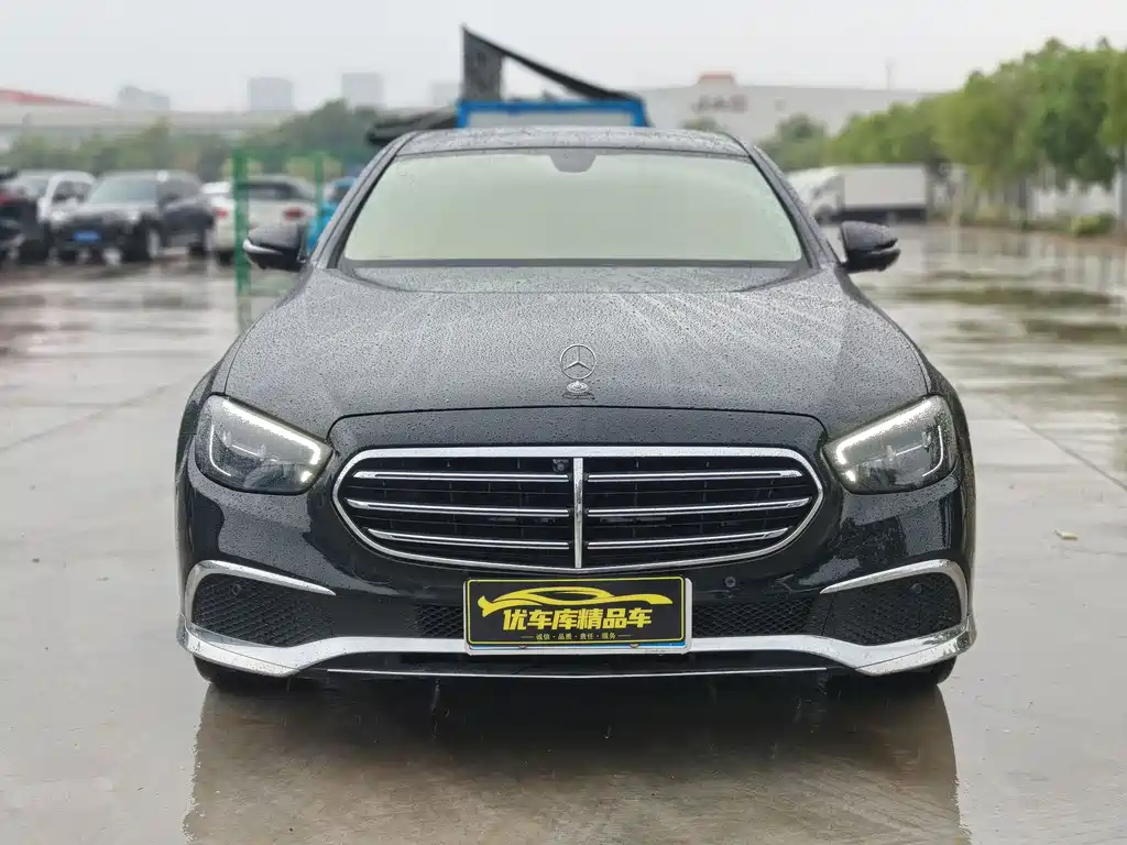 Mercedes-Benz E-Class — миниатюра 3