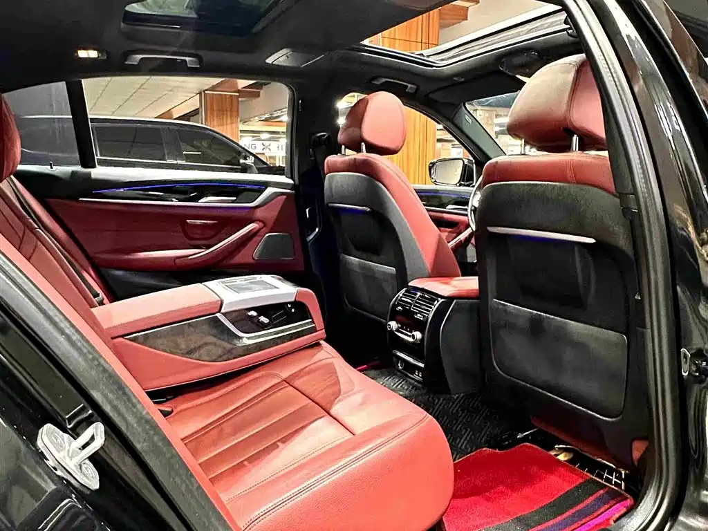 BMW 5 Series — миниатюра 22