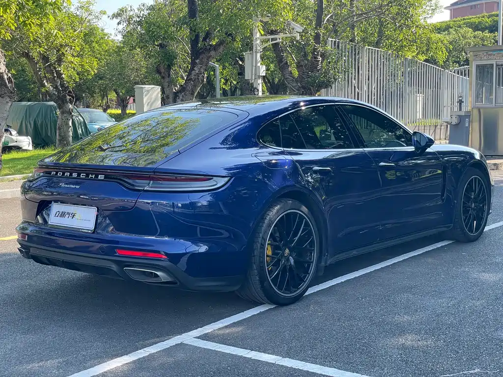 Porsche Panamera — миниатюра 21
