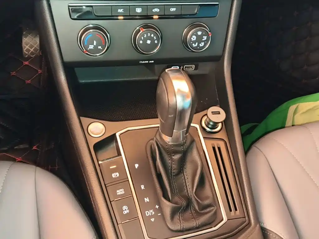 Volkswagen Lavida — миниатюра 14