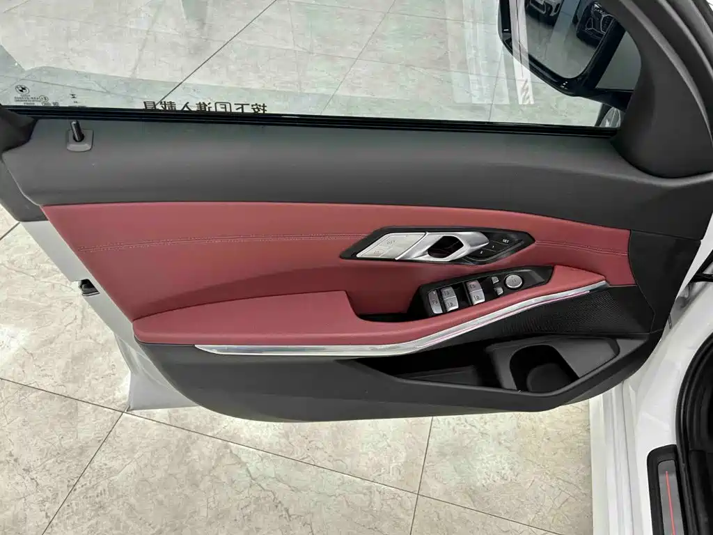 BMW 3 Series — миниатюра 16