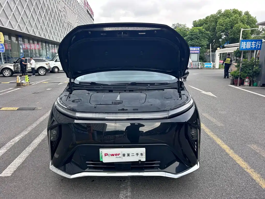 MAXUS Dajia 9 — миниатюра 12