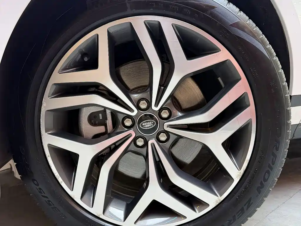 Land Rover Evoque — миниатюра 13