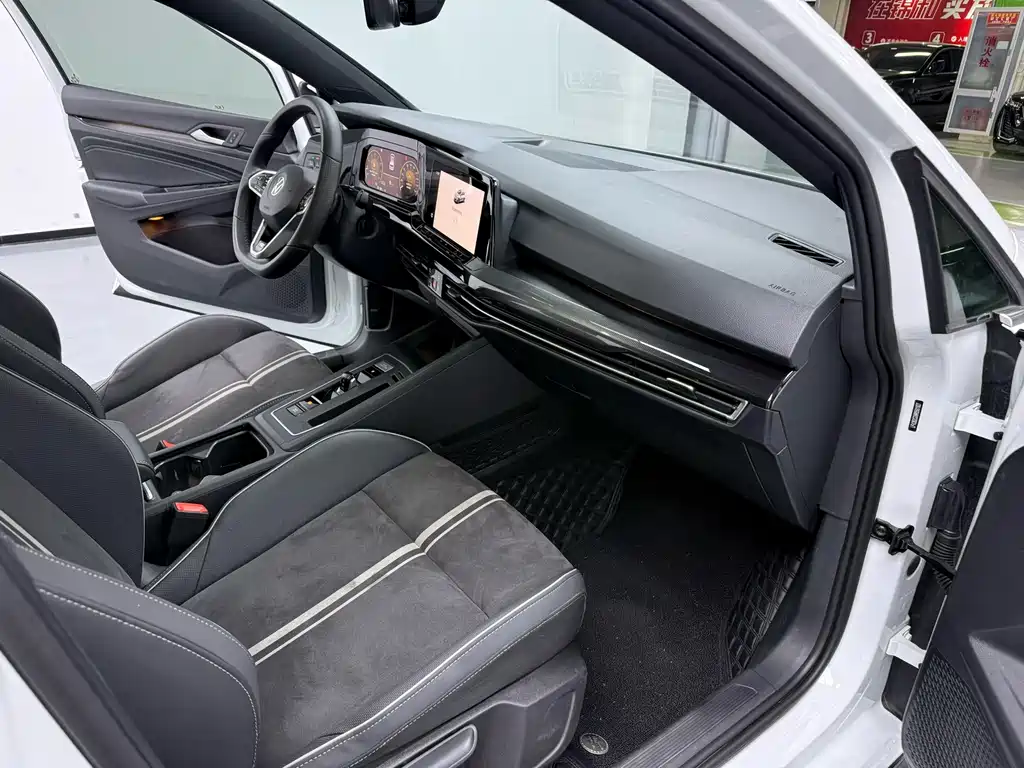 Volkswagen Golf — миниатюра 7