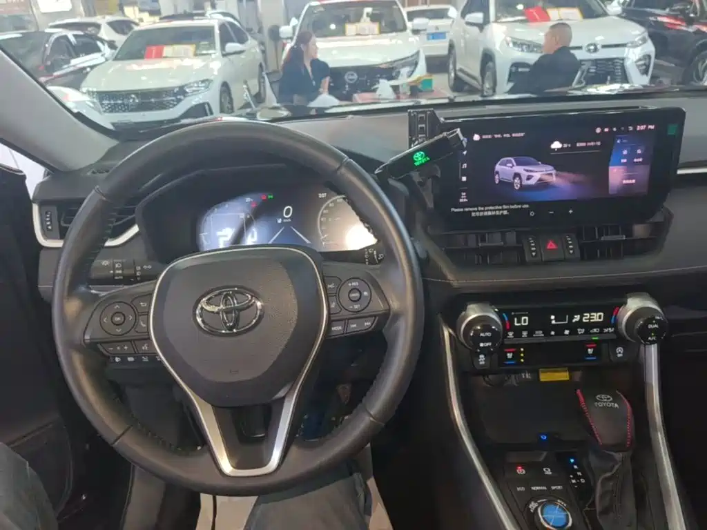 Toyota Wildlander — миниатюра 10