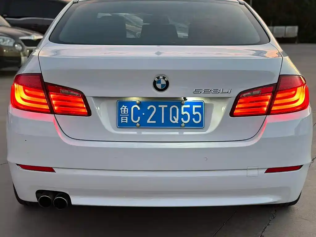 BMW 5 Series 5 2012 523Li Lead