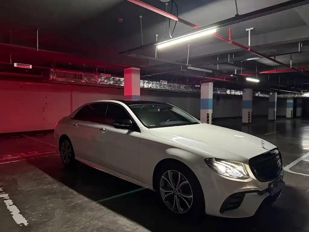 Mercedes-Benz E-Class — миниатюра 3