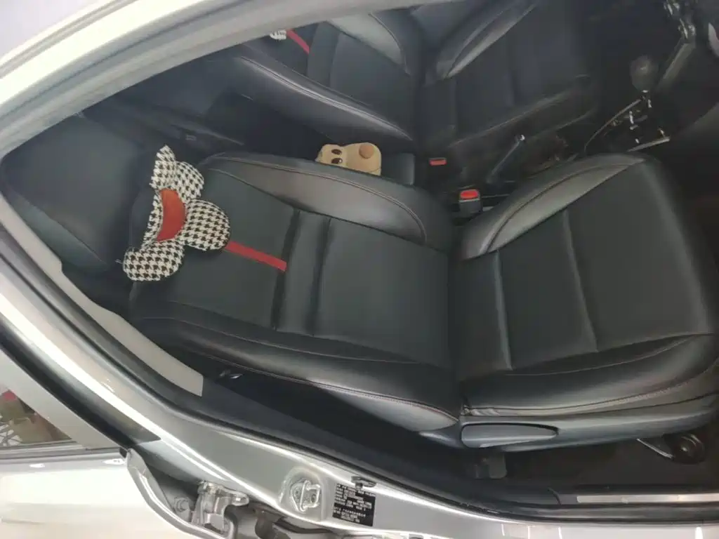 Toyota Yaris L — миниатюра 25