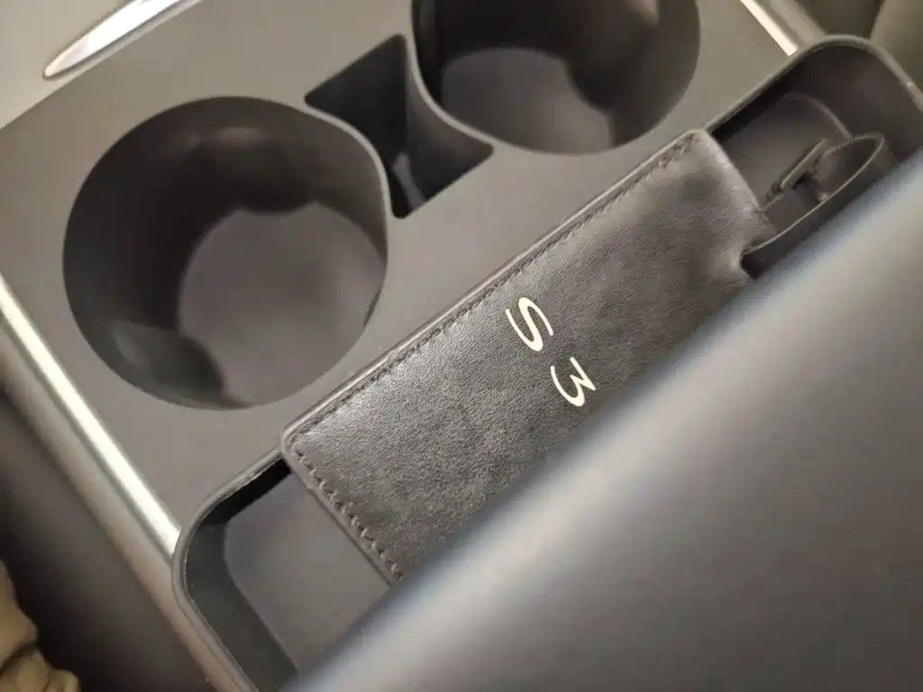 Tesla Model 3 — миниатюра 9
