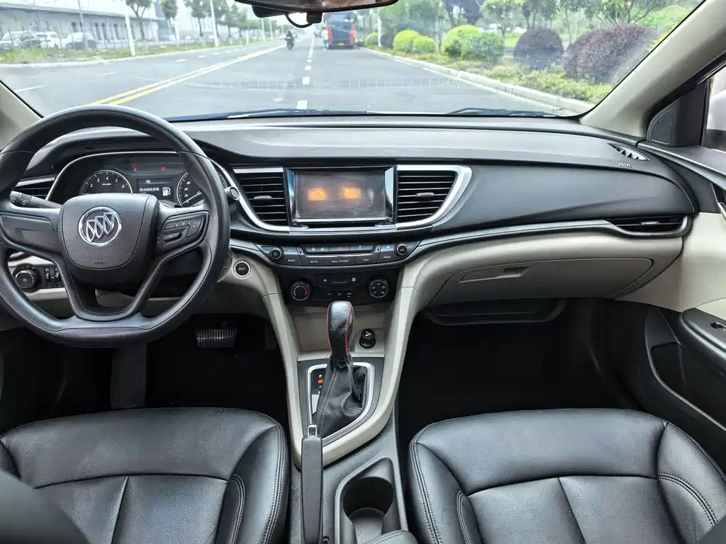 Buick Excelle — миниатюра 9