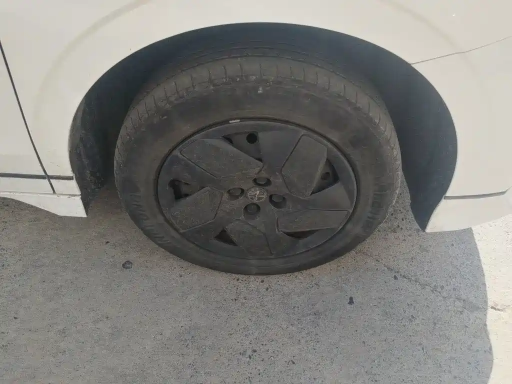 BYD e2 — миниатюра 9