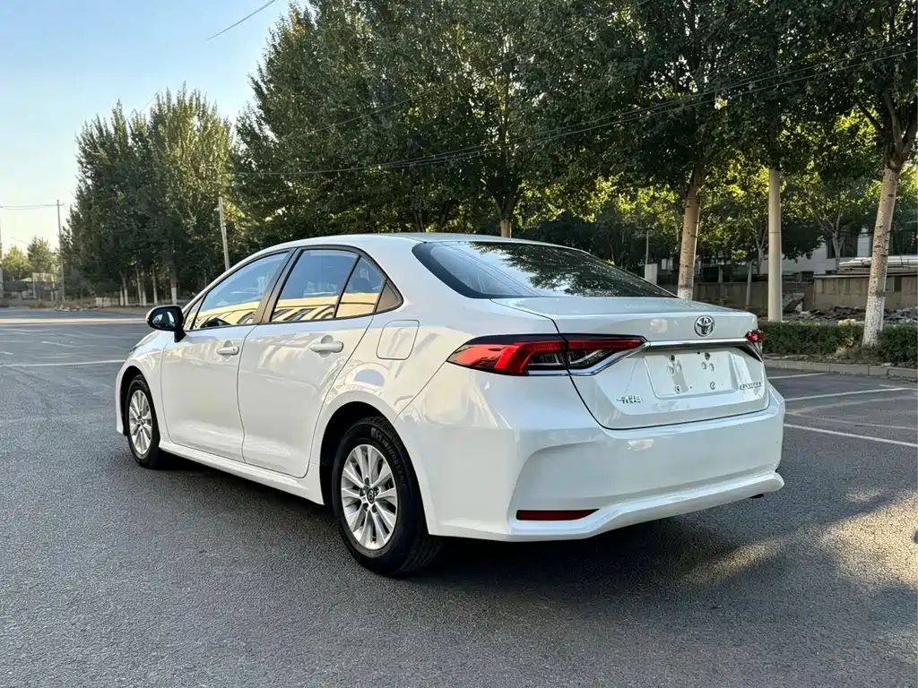 Toyota Corolla — миниатюра 9