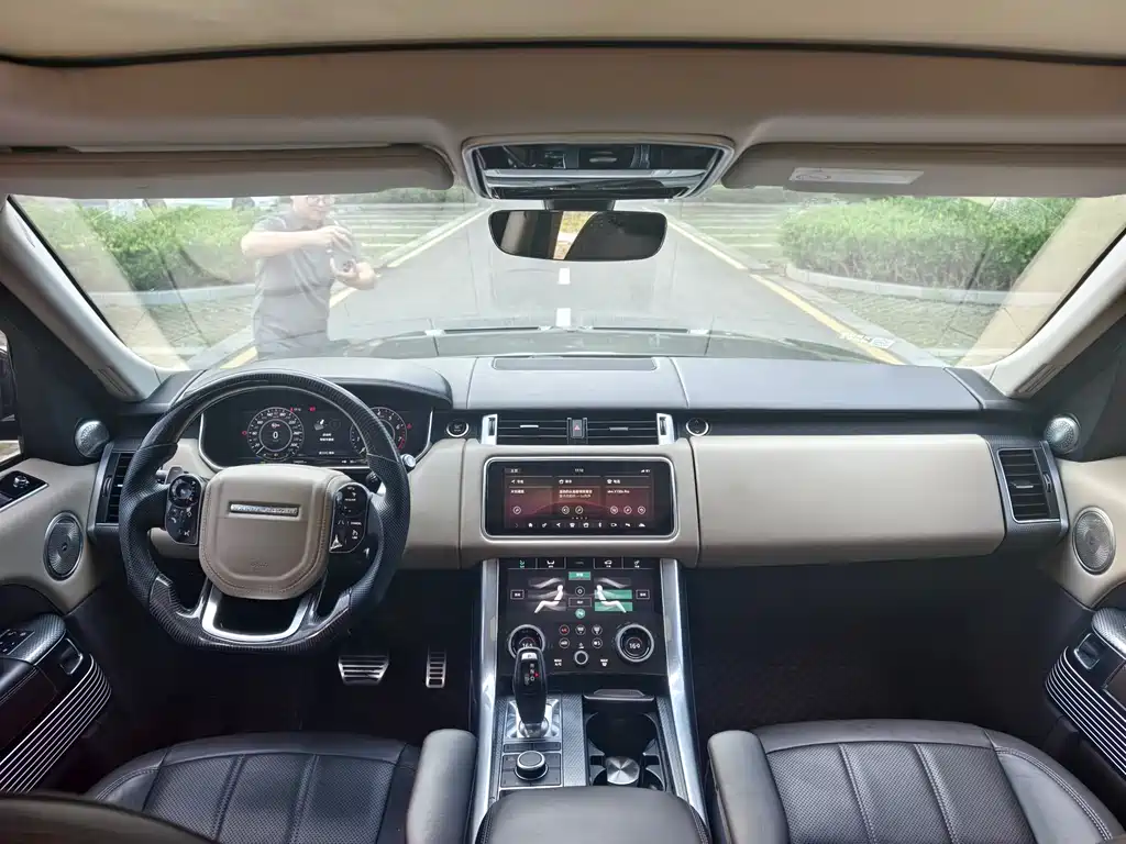 Land Rover Range Rover Sport 2018 3.0 SC V6 HSE DYNAMIC