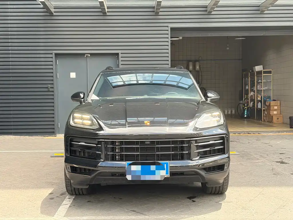 Porsche Cayenne — миниатюра 2