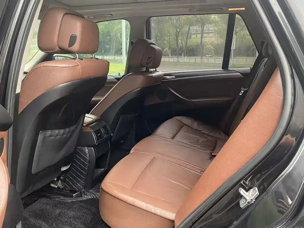 BMW X5 (Import) — миниатюра 9