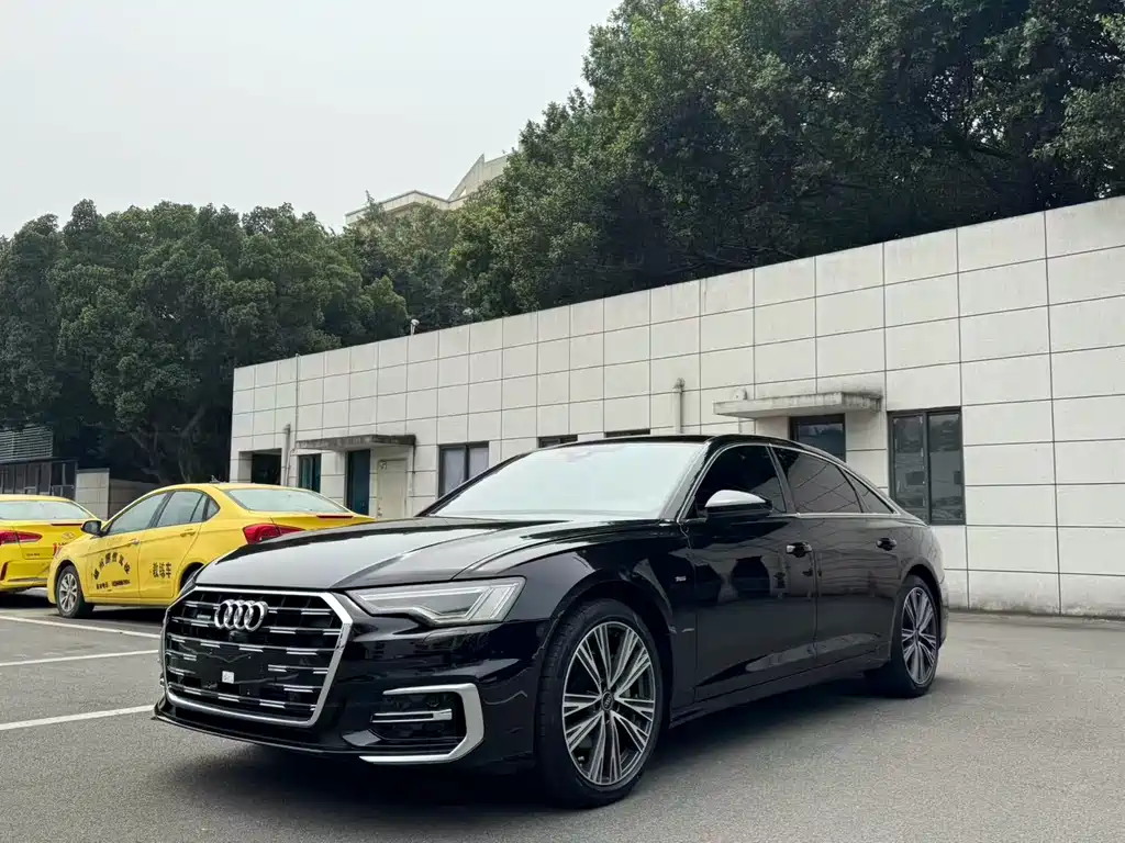 Audi A6L 2022