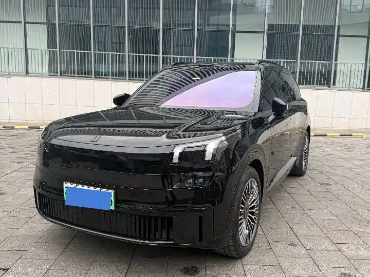 Lynk & Co 领克900 2025