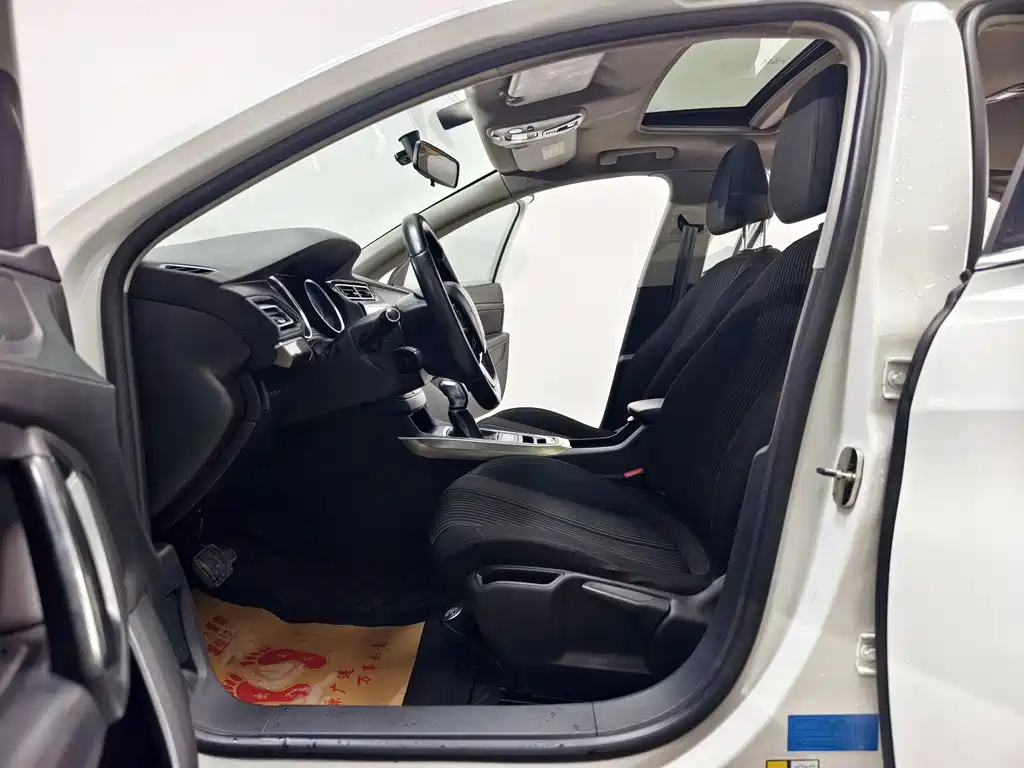 Peugeot 408 — миниатюра 11