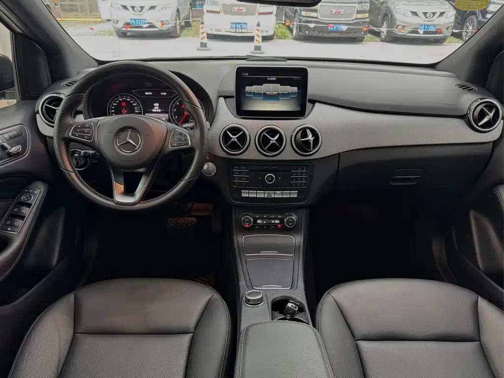 Mercedes-Benz B-Class B 2015 B 200 Luxury