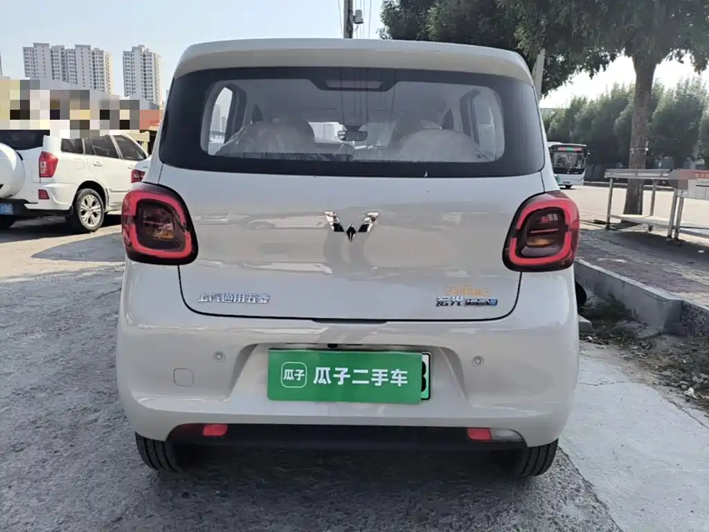 Wuling MINIEV — миниатюра 6