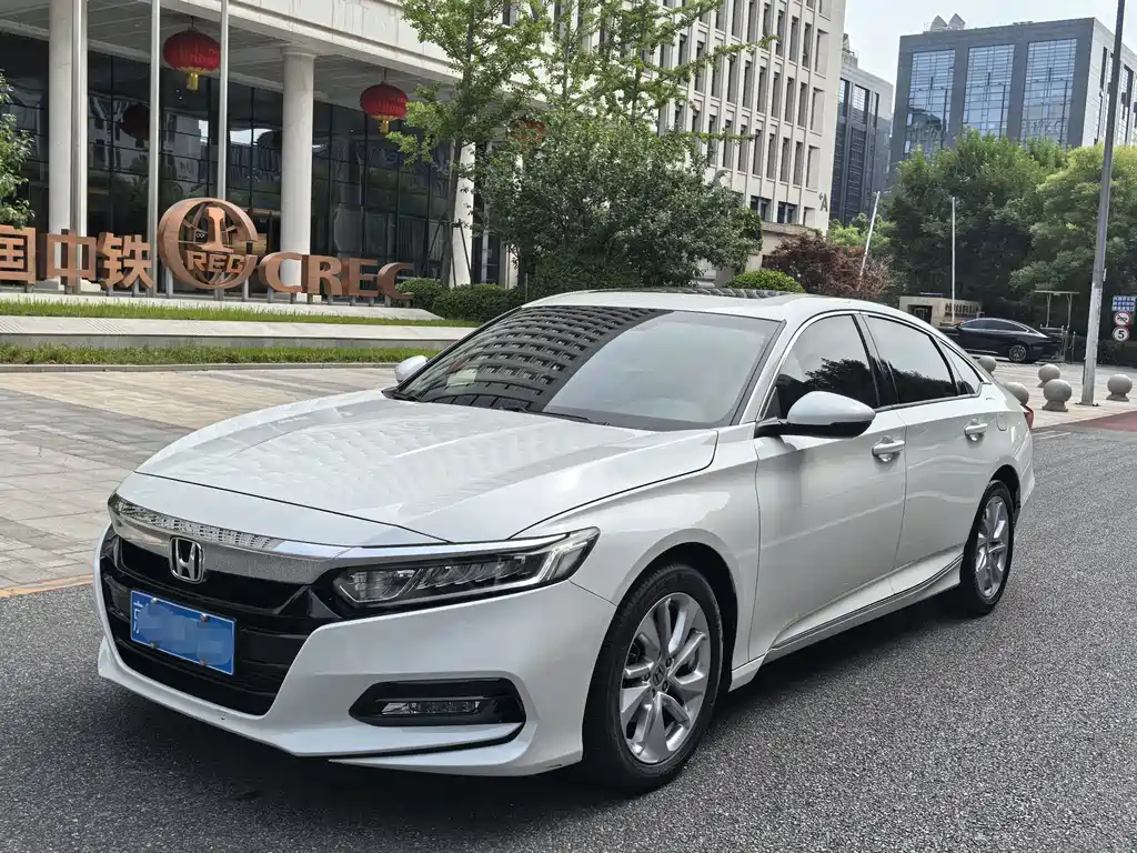 Купить Honda Accord
