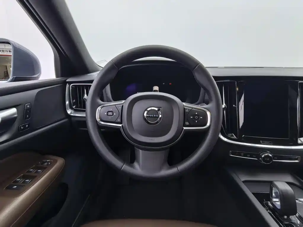 Volvo S60 — миниатюра 5