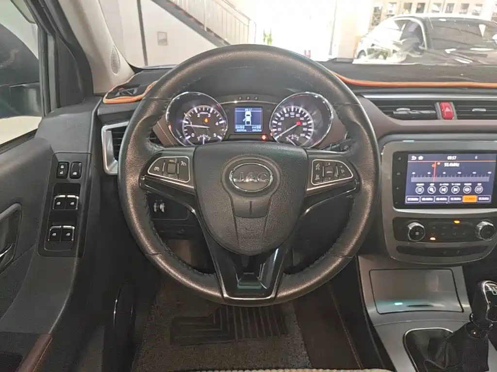 JAC JAC T8 — миниатюра 11