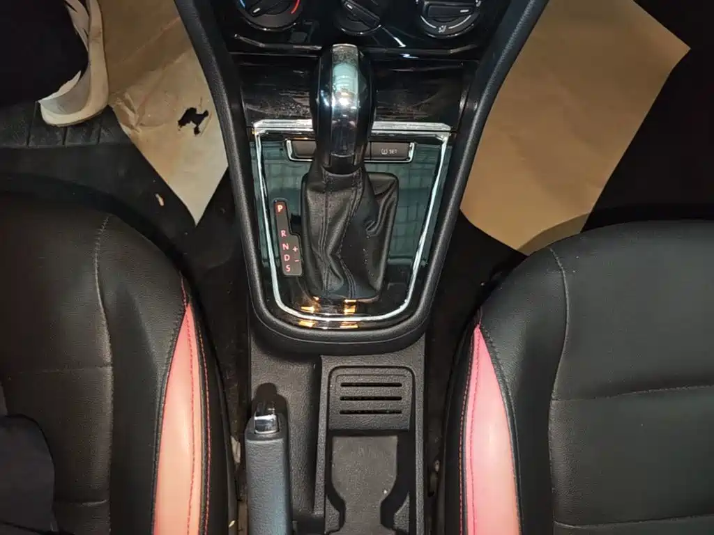 Volkswagen Bora — миниатюра 14