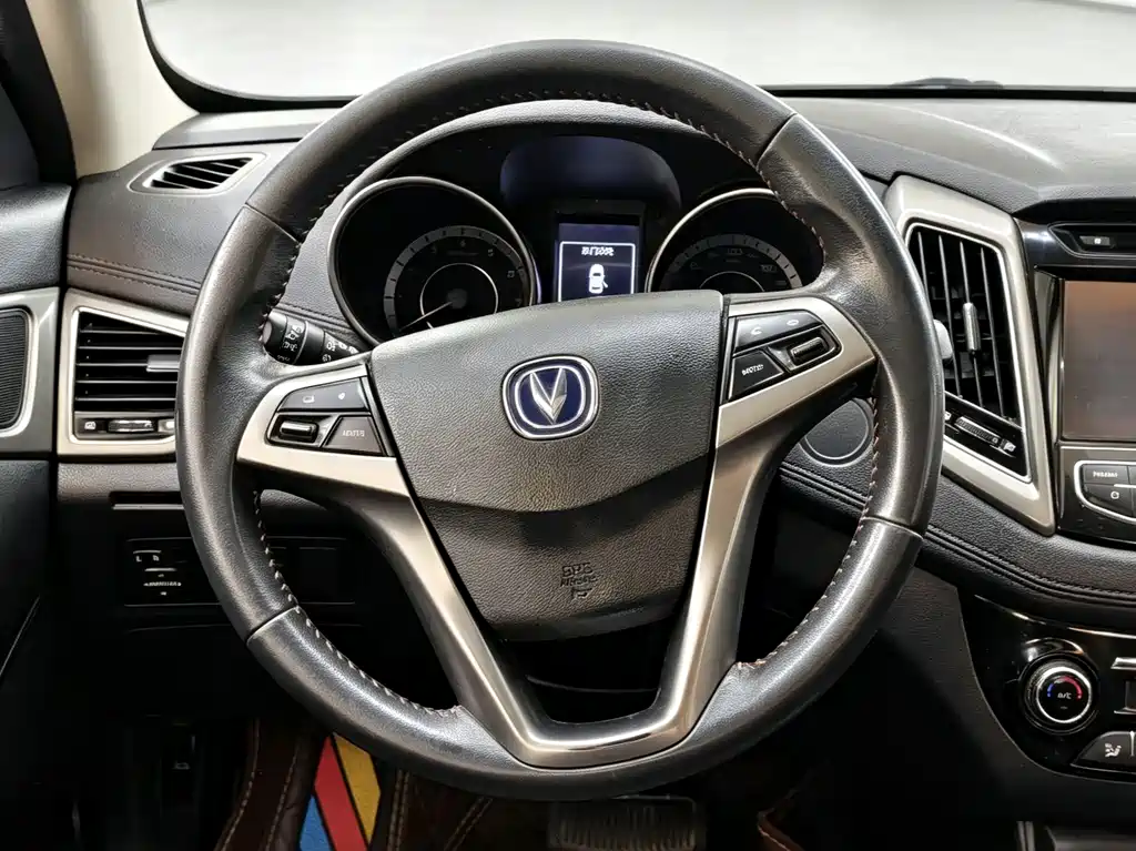 Changan Eado — миниатюра 6