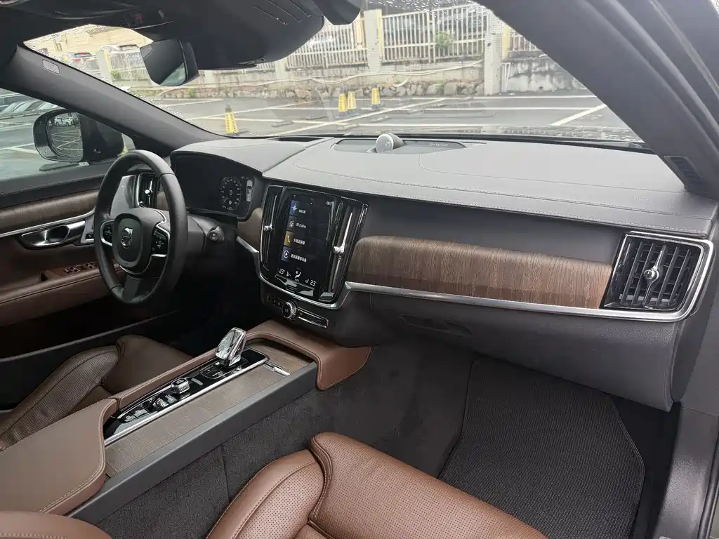 Volvo V90 — миниатюра 16