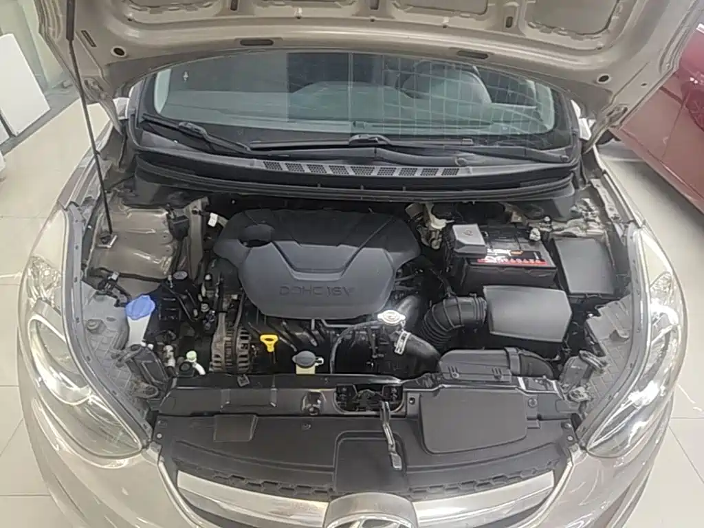 Hyundai Elantra Langdong — миниатюра 20