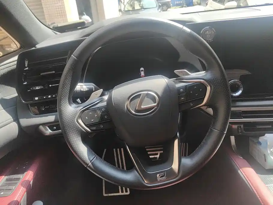 Lexus RX — миниатюра 15