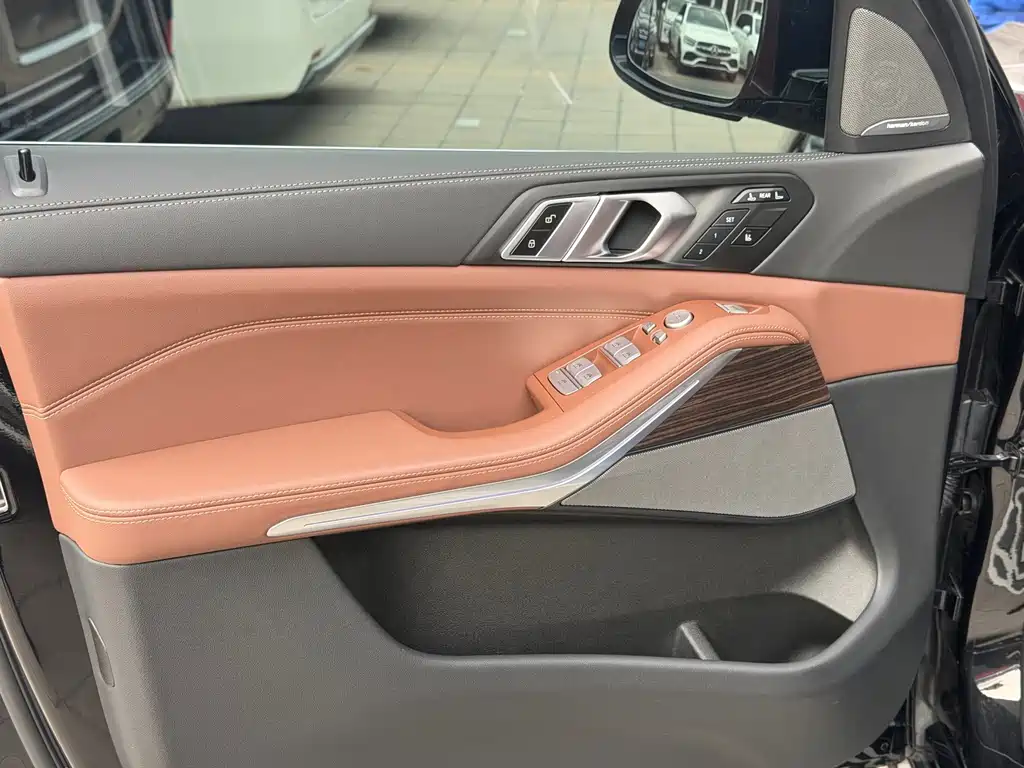 BMW X7 — миниатюра 4