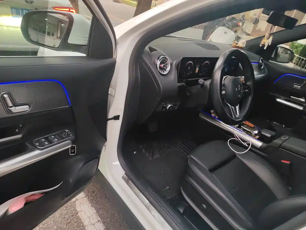 Mercedes-Benz GLA — миниатюра 14