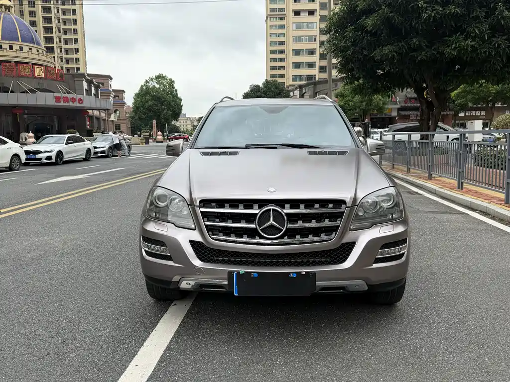 Mercedes-Benz M-Class — миниатюра 3