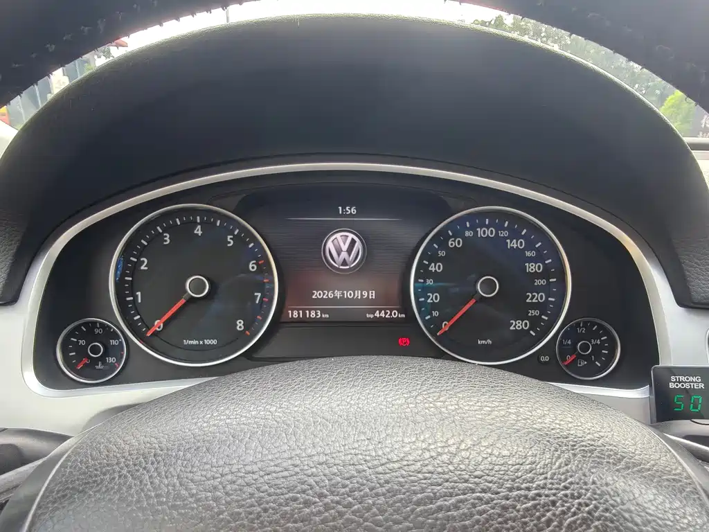 Volkswagen Touareg — миниатюра 16