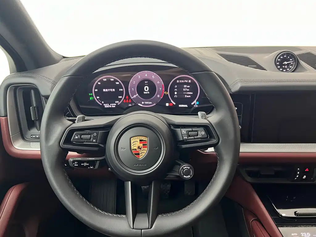 Porsche Cayenne — миниатюра 17